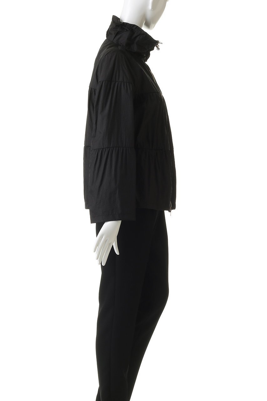 【ヘルノ/HERNO】のはっ水ナイロンブルゾン 人気、トレンドファッション・服の通販 founy(ファニー) 　ファッション　Fashion　レディースファッション　Fashion for Women　アウター　Coat / Outerwear Collection　レディースジャケット・軽アウター　Jackets　ブルゾンジャケット・スポーティアウター　Blouson Jackets　2026年　2026　クール　Cool, Chic　コンパクト　Compact, Small Size　ジャケット　Jacket, Outerwear　バランス　Balance, Style Balance　ブルゾン　Blouson, Bomber Jacket　メタリック　Metallic, Shiny Finish　夏　Summer　春　Spring　S/S・春夏　SS, Spring/Summer, Warm Season　軽量　Lightweight, Ultra Light　other-3|ID: prp329100004859513 ipo3291000000035952374