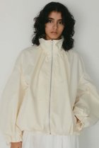 【ハー/HER.】の【2/19 12:00販売開始】バックフォルムデザインブルゾン オフホワイト|ID: prp329100004859572 ipo3291000000035952874