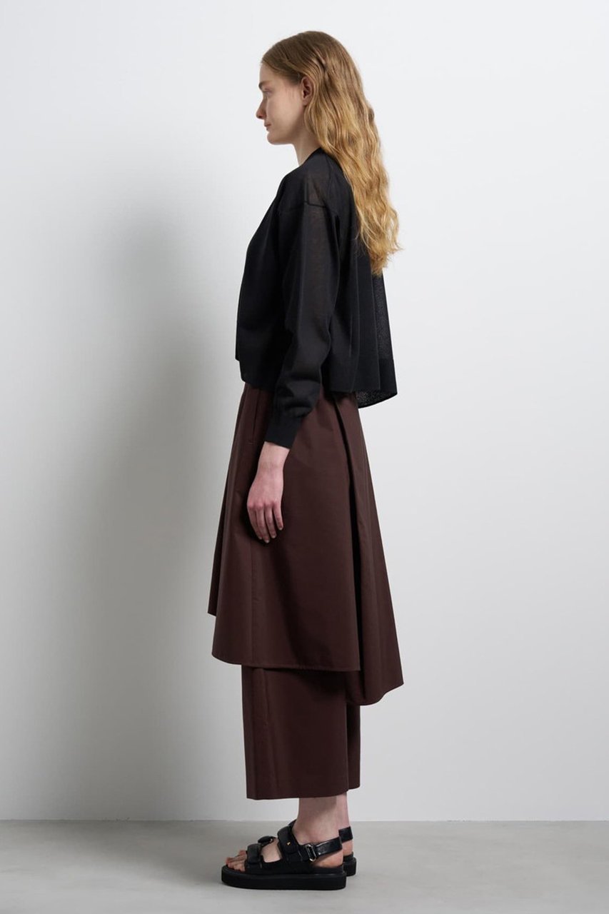 【ランバン オン ブルー/LANVIN en Bleu】のVネックショートカーディガン 人気、トレンドファッション・服の通販 founy(ファニー) 　ファッション　Fashion　レディースファッション　Fashion for Women　トップス・カットソー　Cut & Sew Tops　ニット　Knit Tops & Sweaters　カーディガン・羽織り　Layered Style Cardigans　Vネックトップス　V-Neck Tops / V-Cut Neckline Shirts　2026年　2026　アシンメトリー　Asymmetrical Style　カーディガン　Cardigan, Knitwear　ショート　Short, Short Length　バランス　Balance, Style Balance　ヘムライン　Hemline, Bottom Cut　ワイド　Wide, Wide Fit　夏　Summer　春　Spring　S/S・春夏　SS, Spring/Summer, Warm Season　other-5|ID: prp329100004859584 ipo3291000000035955386