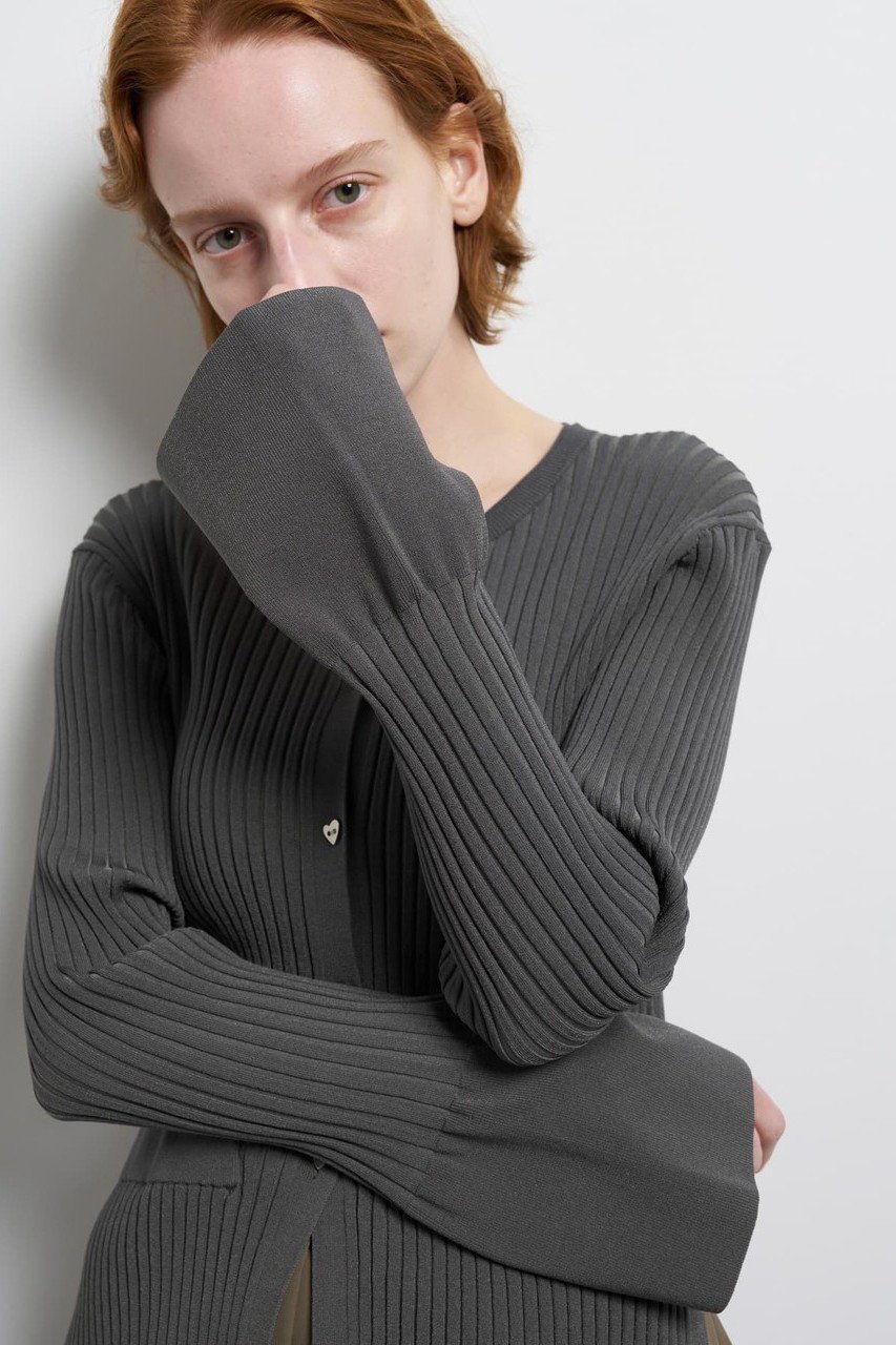 【ランバン オン ブルー/LANVIN en Bleu】のリブカフスカーディガン 人気、トレンドファッション・服の通販 founy(ファニー) 　ファッション　Fashion　レディースファッション　Fashion for Women　トップス・カットソー　Cut & Sew Tops　ニット　Knit Tops & Sweaters　カーディガン・羽織り　Layered Style Cardigans　2026年　2026　カフス　Cuff Design　カーディガン　Cardigan, Knitwear　バランス　Balance, Style Balance　ファブリック　Fabric, Textile　フロント　Front, Front Design　ボトム　Bottoms, Lower Wear　モチーフ　Motif, Design Theme　ランダム　Random, Irregular　夏　Summer　春　Spring　S/S・春夏　SS, Spring/Summer, Warm Season　other-7|ID: prp329100004859585 ipo3291000000035955409