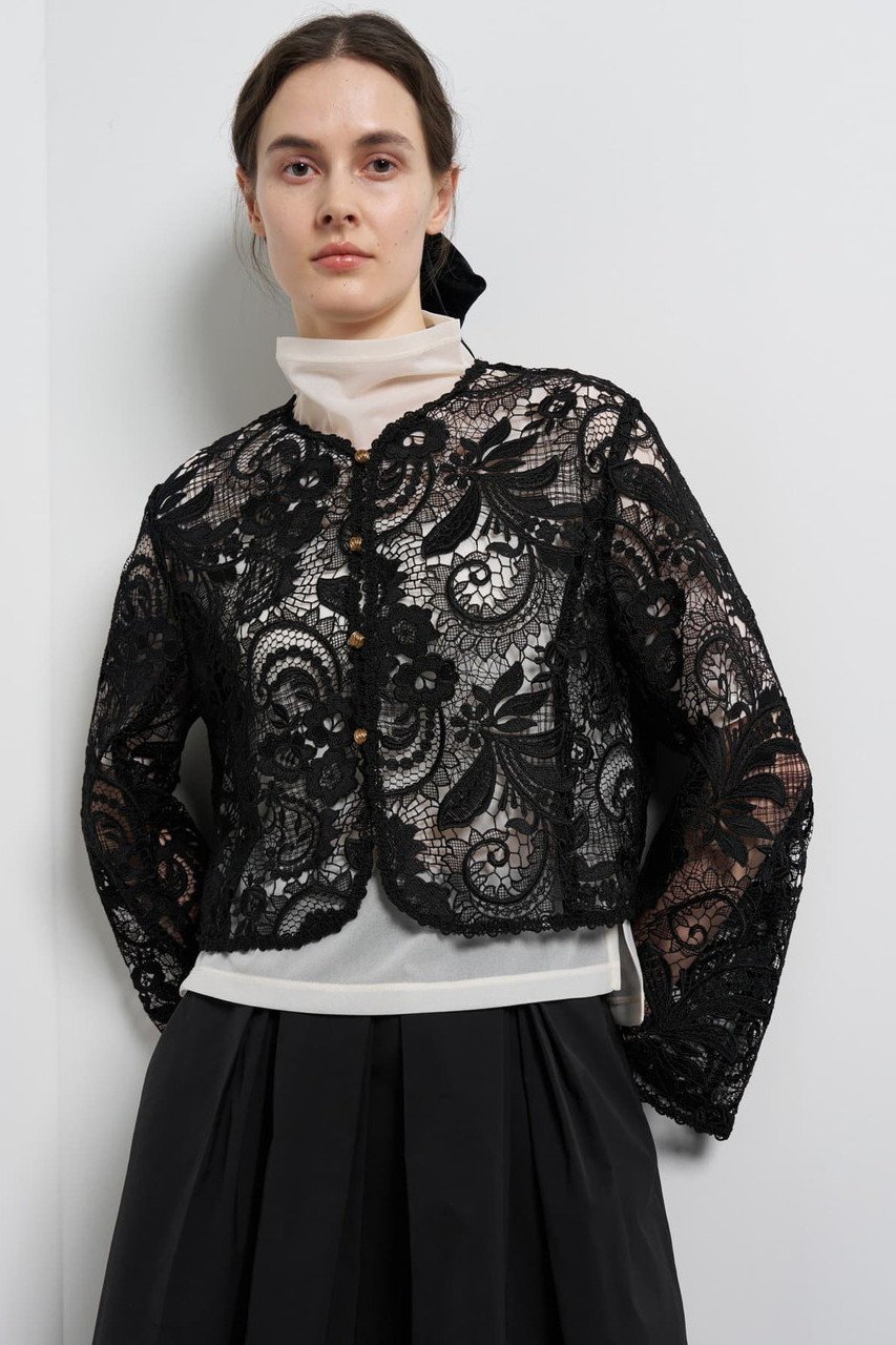 【ランバン オン ブルー/LANVIN en Bleu】のペイズリーコードレースジャケット インテリア・キッズ・メンズ・レディースファッション・服の通販 founy(ファニー) ファッション Fashion レディースファッション Fashion for Women アウター Coat / Outerwear Collection レディースジャケット・軽アウター Jackets 2026年 2026 エレガント 上品 Elegant クラシカル Classical, Vintage-Inspired ケミカル Chemical, Chemical Wash コンパクト Compact, Small Size ジャケット Jacket, Outerwear ペイズリー Paisley, Ethnic Pattern マーガレット Marguerite, Daisy Pattern モチーフ Motif, Design Theme レース Lace, Lace Fabric 夏 Summer 春 Spring S/S・春夏 SS, Spring/Summer, Warm Season 軽量 Lightweight, Ultra Light ブラック|ID: prp329100004859590 ipo3291000000035955453