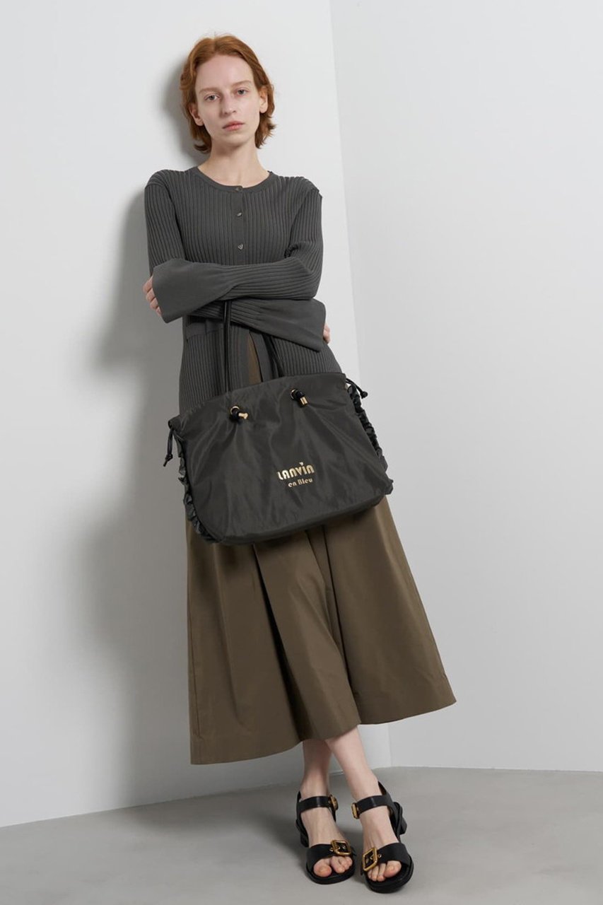 【ランバン オン ブルー/LANVIN en Bleu】のサイドフリルドロストトートバッグ小 人気、トレンドファッション・服の通販 founy(ファニー) 　ファッション　Fashion　レディースファッション　Fashion for Women　バッグ　Bags　2026年　2026　タフタ　Taffeta, Structured Fabric　フェイクレザー　Faux Leather, PU Leather　フリル　Frill, Ruffle　プリント　Print, Printed Pattern　メタル　Metal, Metal Parts　夏　Summer　巾着　Drawstring Bag, Kinchaku　春　Spring　S/S・春夏　SS, Spring/Summer, Warm Season　other-6|ID: prp329100004859591 ipo3291000000035955469