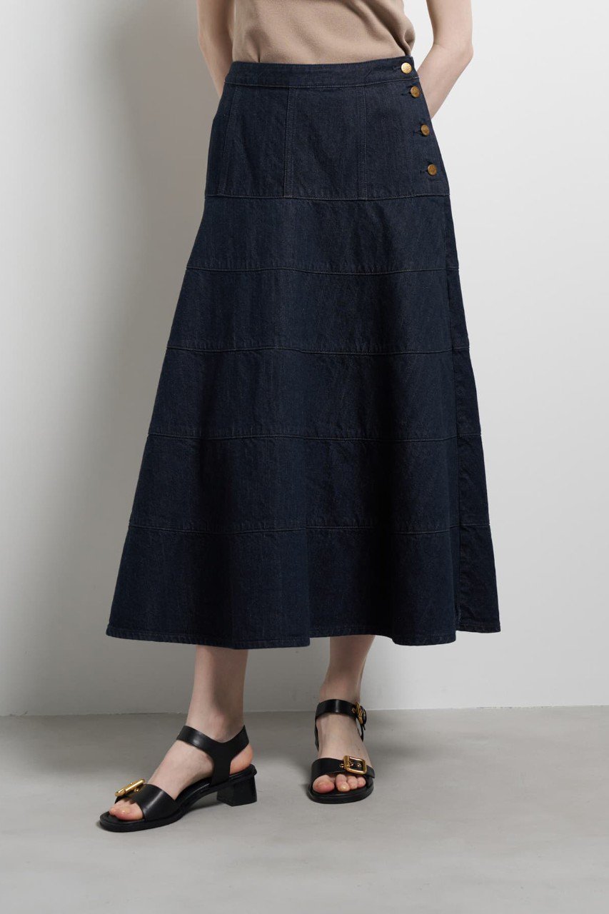 【ランバン オン ブルー/LANVIN en Bleu】のLee×LANVIN en Bleuデニムフレアスカート インテリア・キッズ・メンズ・レディースファッション・服の通販 founy(ファニー) 　ファッション　Fashion　レディースファッション　Fashion for Women　スカート　Skirts　Aライン・フレアスカート　A-Line & Flared Skirts　ロングスカート　Long Skirts / Maxi & Midi Skirts　ヴィンテージ　Vintage Style　春　Spring　デニム　Denim, Jeans Material　ファブリック　Fabric, Textile　フレア　Flare, Flared　ブリーチ　Bleach, Washed Finish　ロング　Long, Long-Length　S/S・春夏　SS, Spring/Summer, Warm Season　夏　Summer　エレガント 上品　Elegant　2026年　2026　ネイビー|ID: prp329100004859594 ipo3291000000035956199