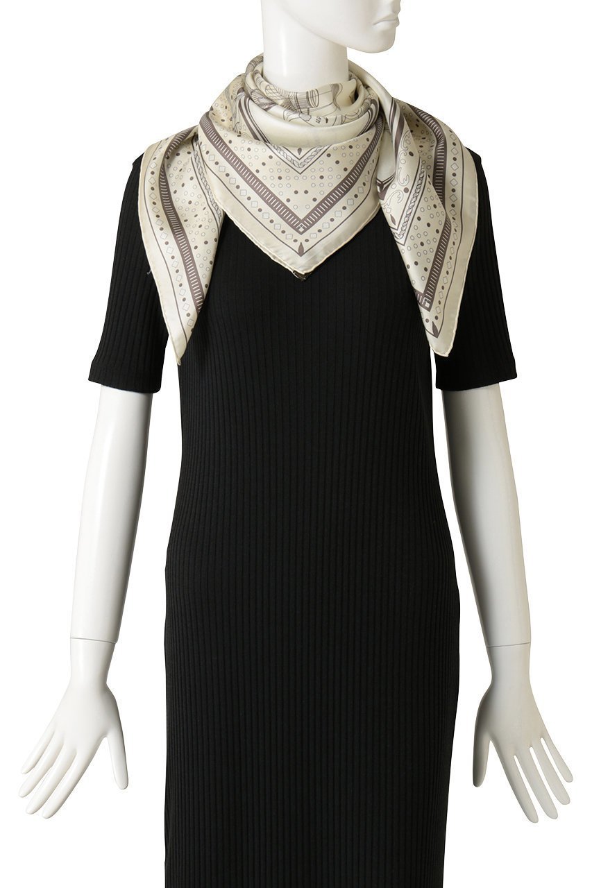 【アルアバイル/allureville】の【manipuri】 88×88 SILK SCARF 人気、トレンドファッション・服の通販 founy(ファニー) ファッション Fashion レディースファッション Fashion for Women アウター Coat / Outerwear Collection レディースジャケット・軽アウター Jackets なめらか Smooth, Silky Texture シルク Silk, 100% Silk ジャケット Jacket, Outerwear スカーフ Scarf, Neckwear other-2|ID: prp329100004859623 ipo3291000000036771960