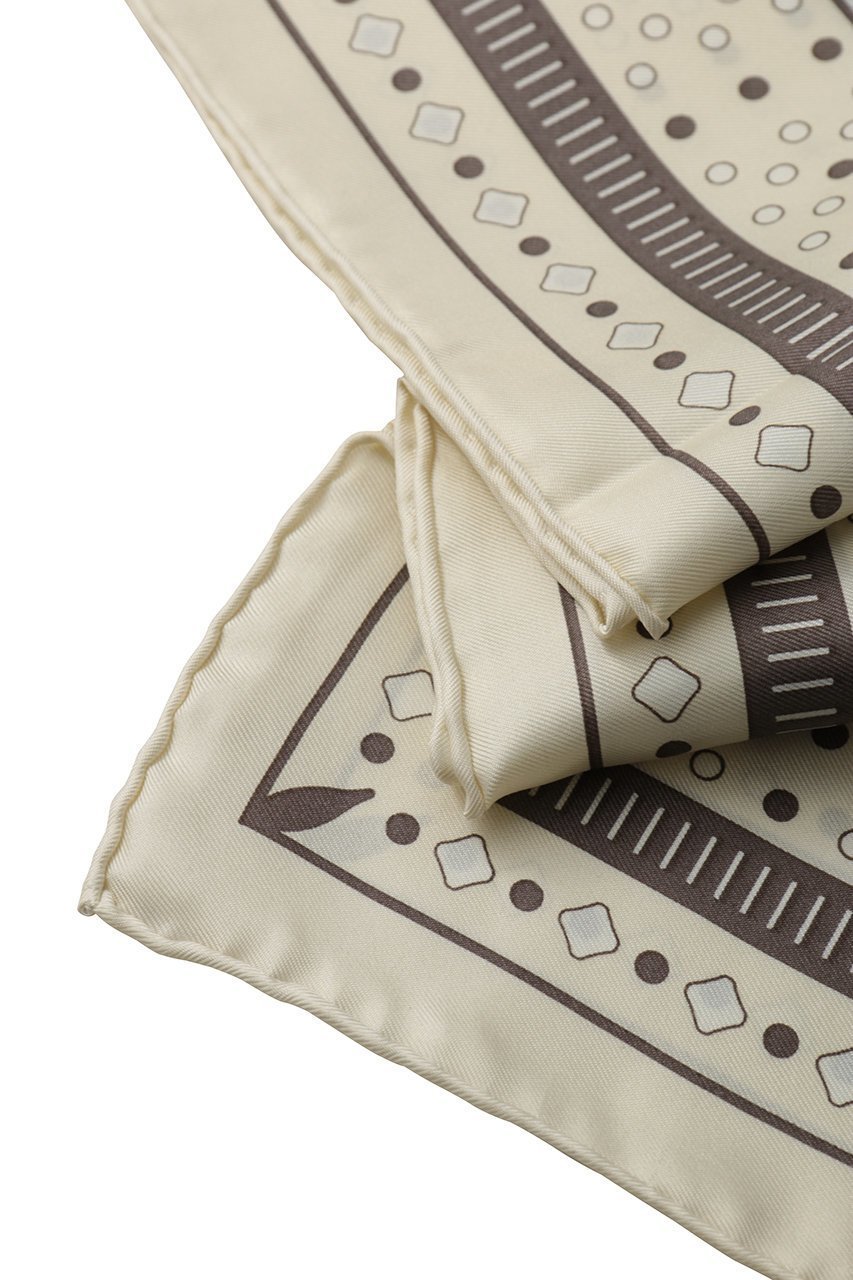 【アルアバイル/allureville】の【manipuri】 88×88 SILK SCARF 人気、トレンドファッション・服の通販 founy(ファニー) ファッション Fashion レディースファッション Fashion for Women アウター Coat / Outerwear Collection レディースジャケット・軽アウター Jackets なめらか Smooth, Silky Texture シルク Silk, 100% Silk ジャケット Jacket, Outerwear スカーフ Scarf, Neckwear other-4|ID: prp329100004859623 ipo3291000000036771964