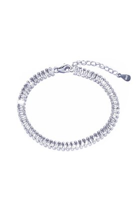 【ルボンボン/les bonbon】のprincess baguette ブレスレット 人気、トレンドファッション・服の通販 founy(ファニー) ファッション Fashion レディースファッション Fashion for Women ジュエリー Jewelry チェーン＆カフブレスレット Cuff & Chain Bracelets バングル・カフブレスレット Bangles & Cuff Bracelets 2026年 2026 エレガント 上品 Elegant ノースリーブ Sleeveless, No-Sleeve フェミニン Feminine, Girly ブレスレット Bracelet, Wristband 夏 Summer 春 Spring S/S・春夏 SS, Spring/Summer, Warm Season |ID:prp329100004859903