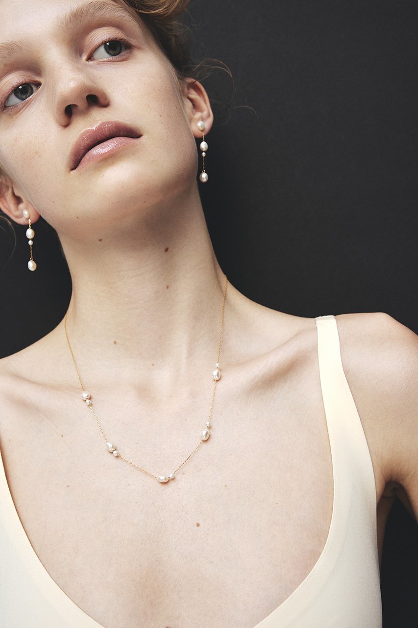 【ルボンボン/les bonbon】のflotter pearl ロングネックレス 人気、トレンドファッション・服の通販 founy(ファニー) 　ファッション　Fashion　レディースファッション　Fashion for Women　ジュエリー　Jewelry　ネックレス　Necklaces & Pendants　2026年　2026　キャミソール　Camisole, Spaghetti Strap Top　クラシカル　Classical, Vintage-Inspired　チェーン　Chain, Chain Strap　デコルテ　Décolleté, Neckline　ネックレス　Necklace, Pendant Necklace　パール　Pearl, Pearl Accent　モダン　Modern, Contemporary　ロング　Long, Long-Length　夏　Summer　春　Spring　S/S・春夏　SS, Spring/Summer, Warm Season　other-5|ID: prp329100004859922 ipo3291000000035982308