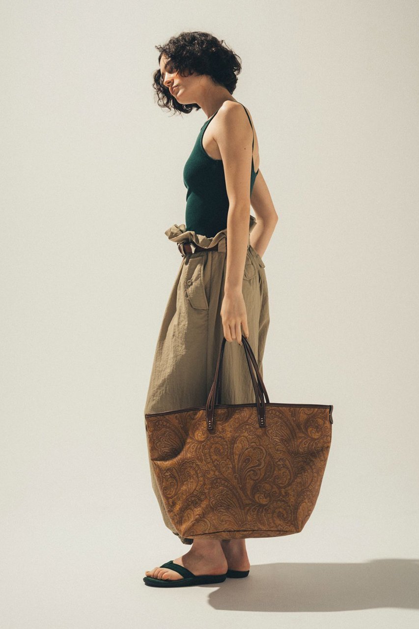 【ア ヴァケーション/A VACATION】のROAM トートバッグ 人気、トレンドファッション・服の通販 founy(ファニー) 　ファッション　Fashion　レディースファッション　Fashion for Women　バッグ　Bags　ユニセックス　Unisex, Genderless　アウトドア　Outdoor Clothing　コーティング　Coating, Coated Finish　シンプル　Simple, Minimal　ジャカード／ジャガード　Jacquard, Woven Pattern　ビッグ　Big, Oversized　ビーチ　Beach, Seaside　フィット　Fit, Slim Fit　軽量　Lightweight, Ultra Light　other-2|ID: prp329100004860003 ipo3291000000035982758