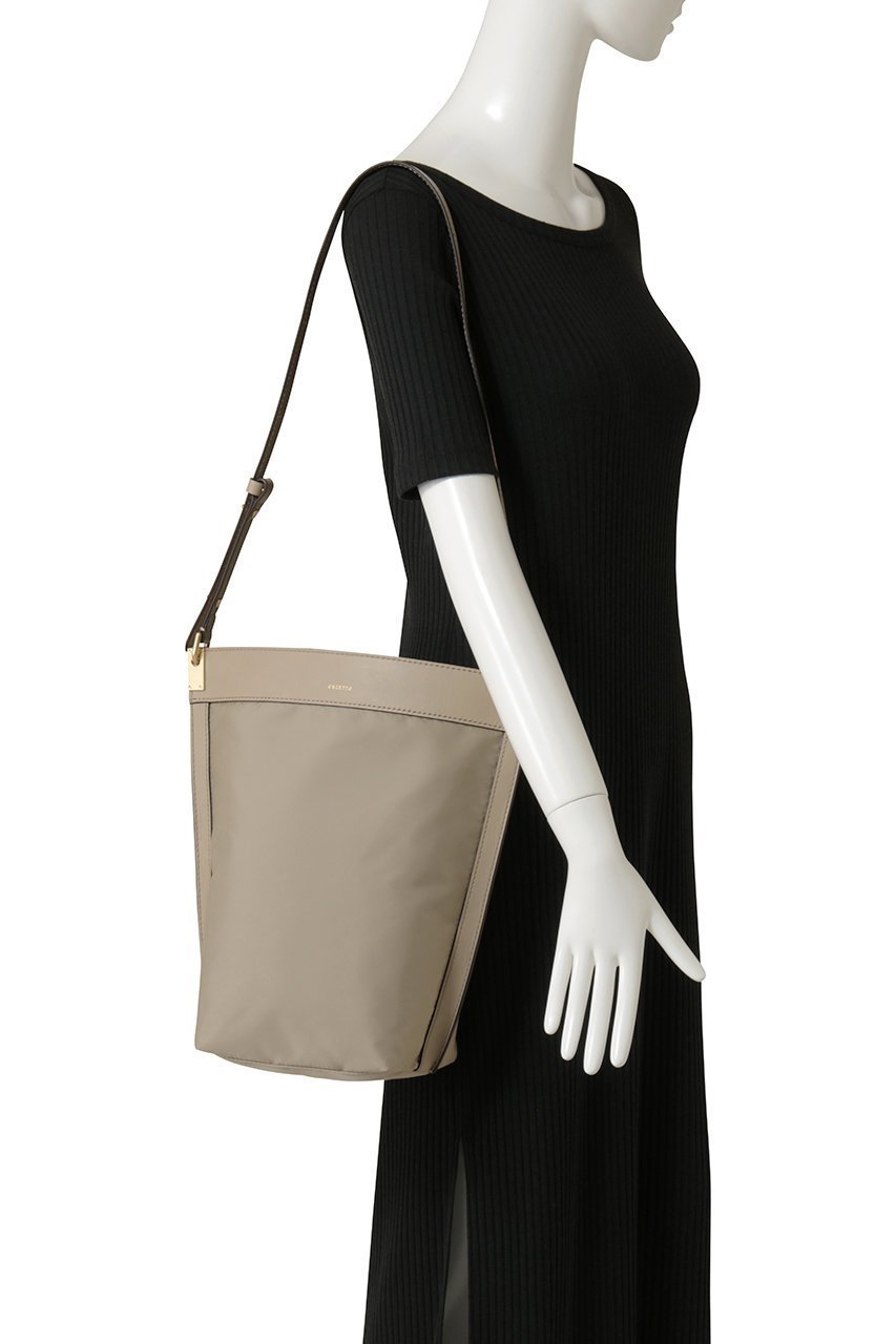 【オルセット/ORSETTO】のRACCOLTO ナイロンコンビショルダーバッグ 人気、トレンドファッション・服の通販 founy(ファニー) 　ファッション　Fashion　レディースファッション　Fashion for Women　バッグ　Bags　2026年　2026　コンビ　Combo, Combination Style　バケツ　Bucket, Bucket Style　フォルム　Silhouette, Form　夏　Summer　春　Spring　S/S・春夏　SS, Spring/Summer, Warm Season　軽量　Lightweight, Ultra Light　other-2|ID: prp329100004860029 ipo3291000000035982971