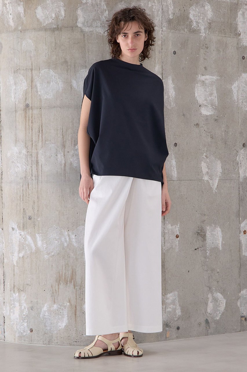 【マルティニーク/martinique】の《別注》【COGTHEBIGSMOKE】NORMA TOP 人気、トレンドファッション・服の通販 founy(ファニー) 　ファッション　Fashion　レディースファッション　Fashion for Women　トップス・カットソー　Cut & Sew Tops　シャツ・ブラウス・オフィスカジュアル　Elegant Blouses & Button-Ups　ロングTシャツ・Tシャツ　Longline T-Shirts & Tees　カットソー・ベーシックTシャツ　Cut-and-Sewn Tops / Stretch Tees & Basics　春　Spring　コレクション　Collection, Seasonal Line　コンパクト　Compact, Small Size　ショート　Short, Short Length　スリーブ　Sleeve, Long Sleeve / Short Sleeve　トレンド　Trend, Trending Now　別注　Limited Edition, Custom Order　リアル　Real, Realistic　ロンドン　London Style, British Inspired　S/S・春夏　SS, Spring/Summer, Warm Season　日本製　Made In Japan　夏　Summer　2026年　2026　other-4|ID: prp329100004860032 ipo3291000000035982991