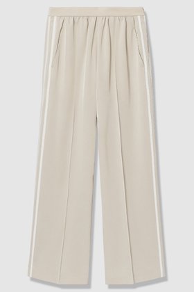 【アルアバイル/allureville】 サイドラインイージーパンツ人気、トレンドファッション・服の通販 founy(ファニー) ファッション Fashion レディースファッション Fashion for Women パンツ Pants & Trousers 2026年 2026 スタイリッシュ Stylish, Fashionable ストレート Straight, Straight Cut スポーティ Sporty, Casual Athletic センター Center, Center Line ツイル Twist, Twisted Detail フィット Fit, Slim Fit マニッシュ Mannish, Boyish ワイド Wide, Wide Fit エレガント 上品 Elegant 夏 Summer 春 Spring S/S・春夏 SS, Spring/Summer, Warm Season |ID:prp329100004860825