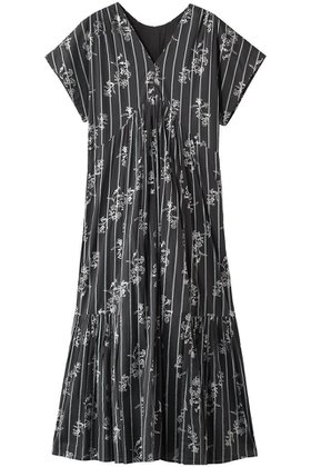 【ヌキテパ/NE QUITTEZ PAS】のCotton Voile Stripe Anemone Foil Print フレンチスリーブドレス 人気、トレンドファッション・服の通販 founy(ファニー) ファッション Fashion レディースファッション Fashion for Women ワンピース Dresses フォーマル・パーティードレス・結婚式用ドレス Elegant & Casual Dresses チュニック Tunic Tops & Dresses ギャザー Gathered, Ruffled サンダル Sandals, Summer Shoes ジュエリー Jewelry, Accessories ストライプ Stripe, Striped Pattern チュニック Tunic, Long Top ドレス Dress, One-Piece プリント Print, Printed Pattern リゾート Resort, Vacation Style リュクス Luxury, Elegant, High-End, Chic ロング Long, Long-Length |ID:prp329100004861351