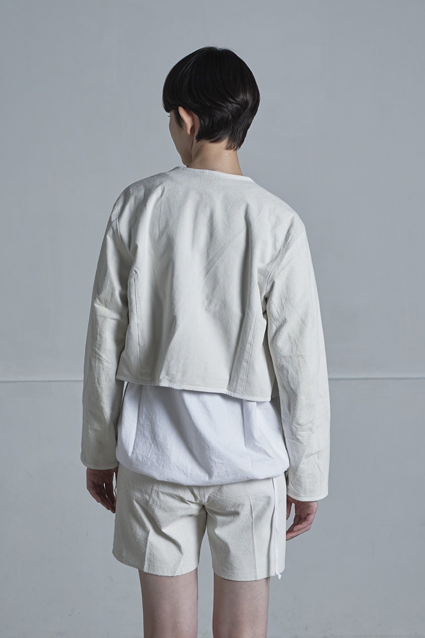 【シシ/sisii】のノーカラースエード ジップアップジャケット 人気、トレンドファッション・服の通販 founy(ファニー) 　ファッション　Fashion　レディースファッション　Fashion for Women　アウター　Coat / Outerwear Collection　レディースジャケット・軽アウター　Jackets　2026年　2026　インナー　Innerwear　カーディガン　Cardigan, Knitwear　ショート　Short, Short Length　ジャケット　Jacket, Outerwear　バランス　Balance, Style Balance　ワイド　Wide, Wide Fit　夏　Summer　春　Spring　S/S・春夏　SS, Spring/Summer, Warm Season　other-3|ID: prp329100004861985 ipo3291000000036074523