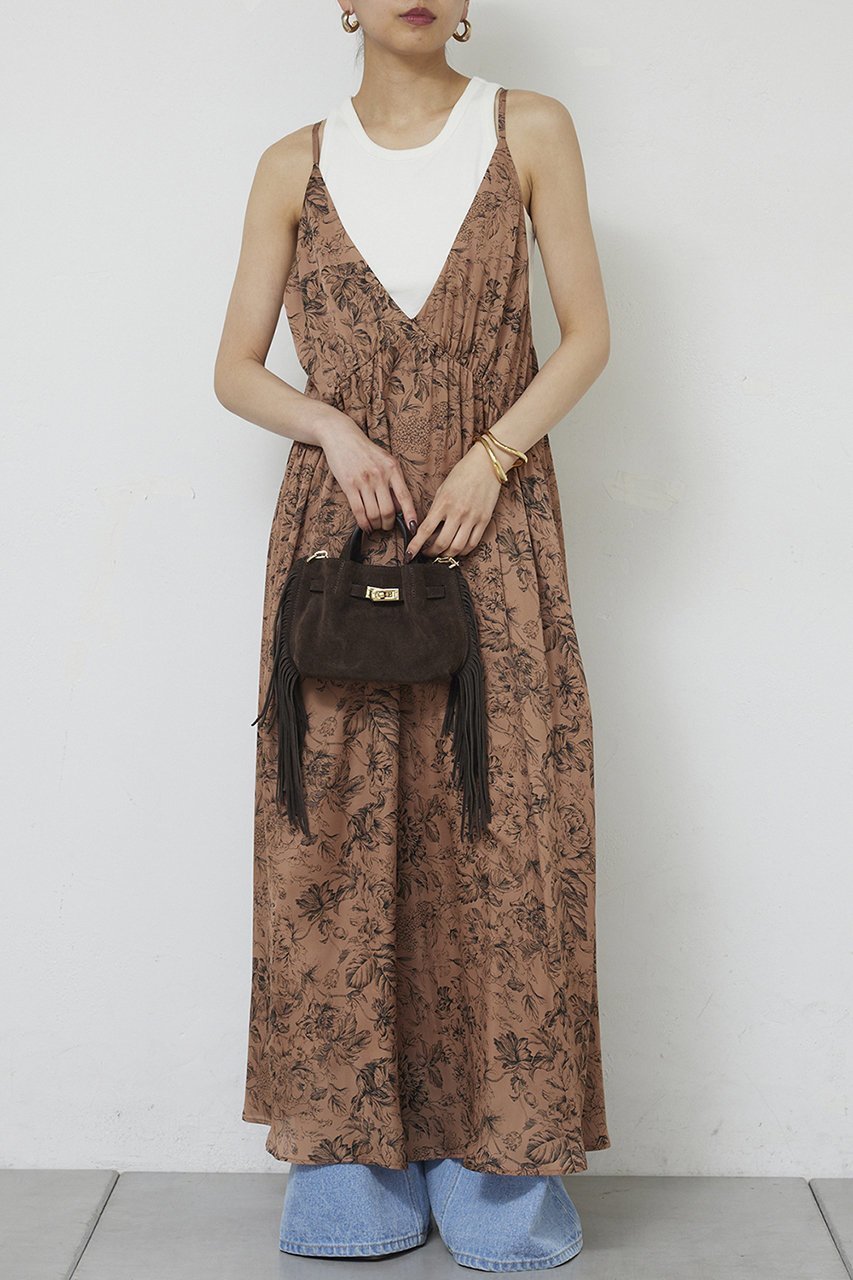 【ガリャルダガランテ/GALLARDAGALANTE】のボタニカルサテンディープVキャミワンピース インテリア・キッズ・メンズ・レディースファッション・服の通販 founy(ファニー) ファッション Fashion レディースファッション Fashion for Women ワンピース Dresses キャミソールワンピース Camisole Dresses チュニック Tunic Tops & Dresses 2026年 2026 おすすめ Recommended / Our Picks キャミワンピース Cami Dress, Slip Dress チュニック Tunic, Long Top デニム Denim, Jeans Material ボタニカル Botanical, Floral Pattern ロング Long, Long-Length エレガント 上品 Elegant 夏 Summer 春 Spring S/S・春夏 SS, Spring/Summer, Warm Season ブラウン|ID: prp329100004861987 ipo3291000000036074533