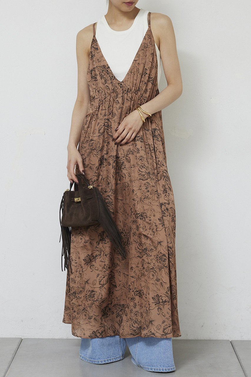 【ガリャルダガランテ/GALLARDAGALANTE】のボタニカルサテンディープVキャミワンピース 人気、トレンドファッション・服の通販 founy(ファニー) ファッション Fashion レディースファッション Fashion for Women ワンピース Dresses キャミソールワンピース Camisole Dresses チュニック Tunic Tops & Dresses 2026年 2026 おすすめ Recommended / Our Picks キャミワンピース Cami Dress, Slip Dress チュニック Tunic, Long Top デニム Denim, Jeans Material ボタニカル Botanical, Floral Pattern ロング Long, Long-Length エレガント 上品 Elegant 夏 Summer 春 Spring S/S・春夏 SS, Spring/Summer, Warm Season other-2|ID: prp329100004861987 ipo3291000000036074534