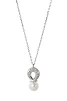 【アヤミ ジュエリー/AYAMI jewelry】のHeld Pearl ペンダント 人気、トレンドファッション・服の通販 founy(ファニー) ファッション Fashion レディースファッション Fashion for Women ジュエリー Jewelry ネックレス Necklaces & Pendants 2026年 2026 ネックレス Necklace, Pendant Necklace バランス Balance, Style Balance パール Pearl, Pearl Accent メタリック Metallic, Shiny Finish エレガント 上品 Elegant 夏 Summer 春 Spring S/S・春夏 SS, Spring/Summer, Warm Season |ID:prp329100004862932