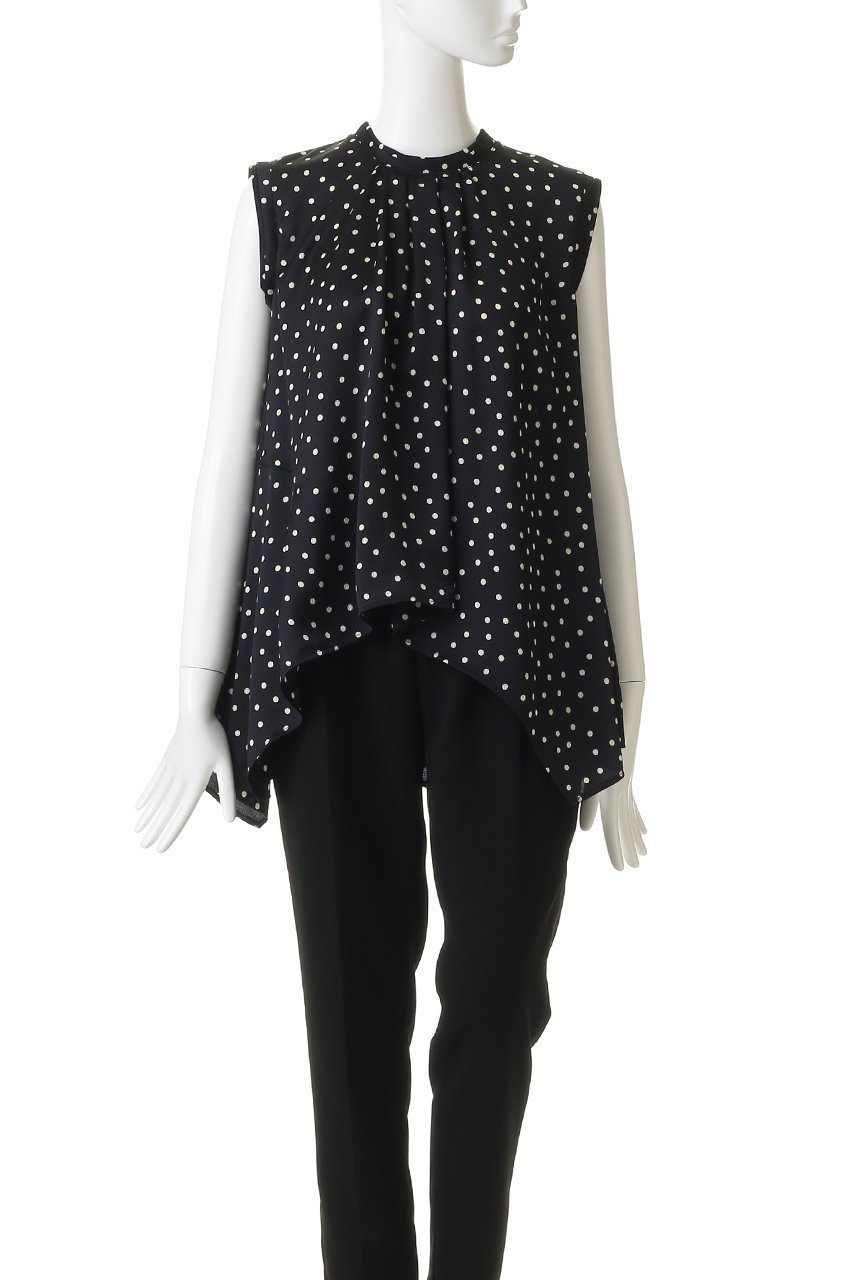 【ランバン オン ブルー/LANVIN en Bleu】のMarina dot/Heartブラウス 人気、トレンドファッション・服の通販 founy(ファニー) ファッション Fashion レディースファッション Fashion for Women トップス・カットソー Cut & Sew Tops キャミソール&ノースリーブ Camisoles & Sleeveless Tops シャツ・ブラウス・オフィスカジュアル Elegant Blouses & Button-Ups 2026年 2026 コレクション Collection, Seasonal Line サテン Satin, Glossy Fabric ジャケット Jacket, Outerwear ドット Polka Dot, Dot Pattern ノースリーブ Sleeveless, No-Sleeve プリント Print, Printed Pattern ランダム Random, Irregular レギュラー Regular, Standard Fit 夏 Summer 春 Spring S/S・春夏 SS, Spring/Summer, Warm Season other-2|ID: prp329100004862935 ipo3291000000036147274