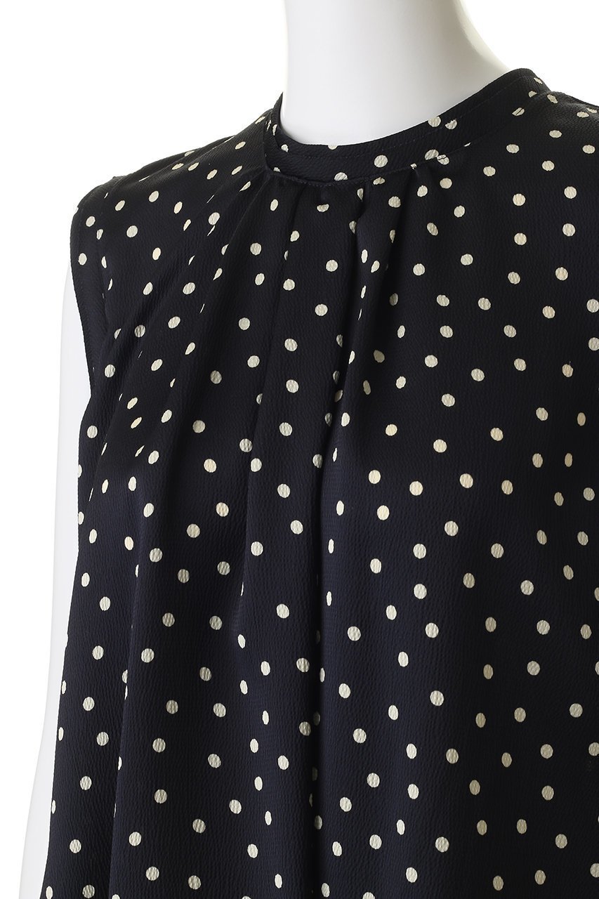 【ランバン オン ブルー/LANVIN en Bleu】のMarina dot/Heartブラウス 人気、トレンドファッション・服の通販 founy(ファニー) ファッション Fashion レディースファッション Fashion for Women トップス・カットソー Cut & Sew Tops キャミソール&ノースリーブ Camisoles & Sleeveless Tops シャツ・ブラウス・オフィスカジュアル Elegant Blouses & Button-Ups 2026年 2026 コレクション Collection, Seasonal Line サテン Satin, Glossy Fabric ジャケット Jacket, Outerwear ドット Polka Dot, Dot Pattern ノースリーブ Sleeveless, No-Sleeve プリント Print, Printed Pattern ランダム Random, Irregular レギュラー Regular, Standard Fit 夏 Summer 春 Spring S/S・春夏 SS, Spring/Summer, Warm Season other-5|ID: prp329100004862935 ipo3291000000036147280