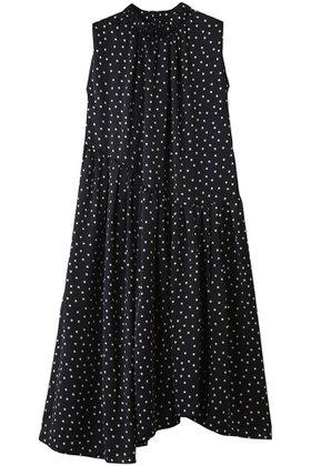 【ランバン オン ブルー/LANVIN en Bleu】のMarina dot/Heartワンピース 人気、トレンドファッション・服の通販 founy(ファニー) ファッション Fashion レディースファッション Fashion for Women ワンピース Dresses チュニック Tunic Tops & Dresses 2026年 2026 イレギュラー Irregular Design クラシカル Classical, Vintage-Inspired コレクション Collection, Seasonal Line サテン Satin, Glossy Fabric チュニック Tunic, Long Top ドット Polka Dot, Dot Pattern フェミニン Feminine, Girly プリント Print, Printed Pattern ランダム Random, Irregular ロング Long, Long-Length 夏 Summer 春 Spring S/S・春夏 SS, Spring/Summer, Warm Season |ID:prp329100004862936