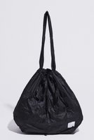 【ジ アートオブキャリング/THE ART OF CARRYING】のPACKABLE M ショルダーバッグ 人気、トレンドファッション・服の通販 founy(ファニー) ファッション Fashion レディースファッション Fashion for Women バッグ Bags 2026年 2026 ユニセックス Unisex, Genderless コンパクト Compact, Small Size スマート Smart, Elegant タフタ Taffeta, Structured Fabric 夏 Summer 春 Spring S/S・春夏 SS, Spring/Summer, Warm Season 軽量 Lightweight, Ultra Light |ID:prp329100004862942