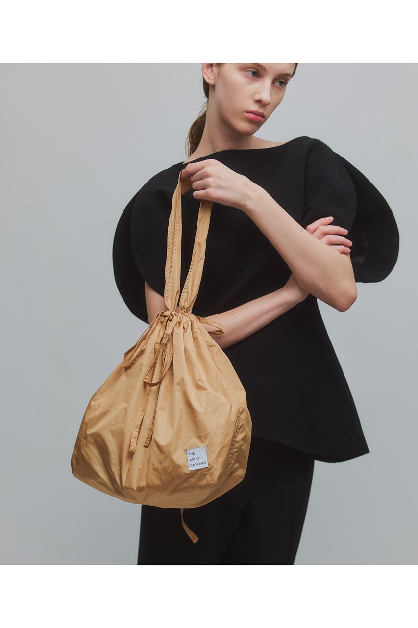 【ジ アートオブキャリング/THE ART OF CARRYING】のPACKABLE M ハンドバッグ 人気、トレンドファッション・服の通販 founy(ファニー) ファッション Fashion レディースファッション Fashion for Women バッグ Bags 2026年 2026 ユニセックス Unisex, Genderless コンパクト Compact, Small Size スマート Smart, Elegant タフタ Taffeta, Structured Fabric 夏 Summer 春 Spring S/S・春夏 SS, Spring/Summer, Warm Season 軽量 Lightweight, Ultra Light other-6|ID: prp329100004862942 ipo3291000000036147360