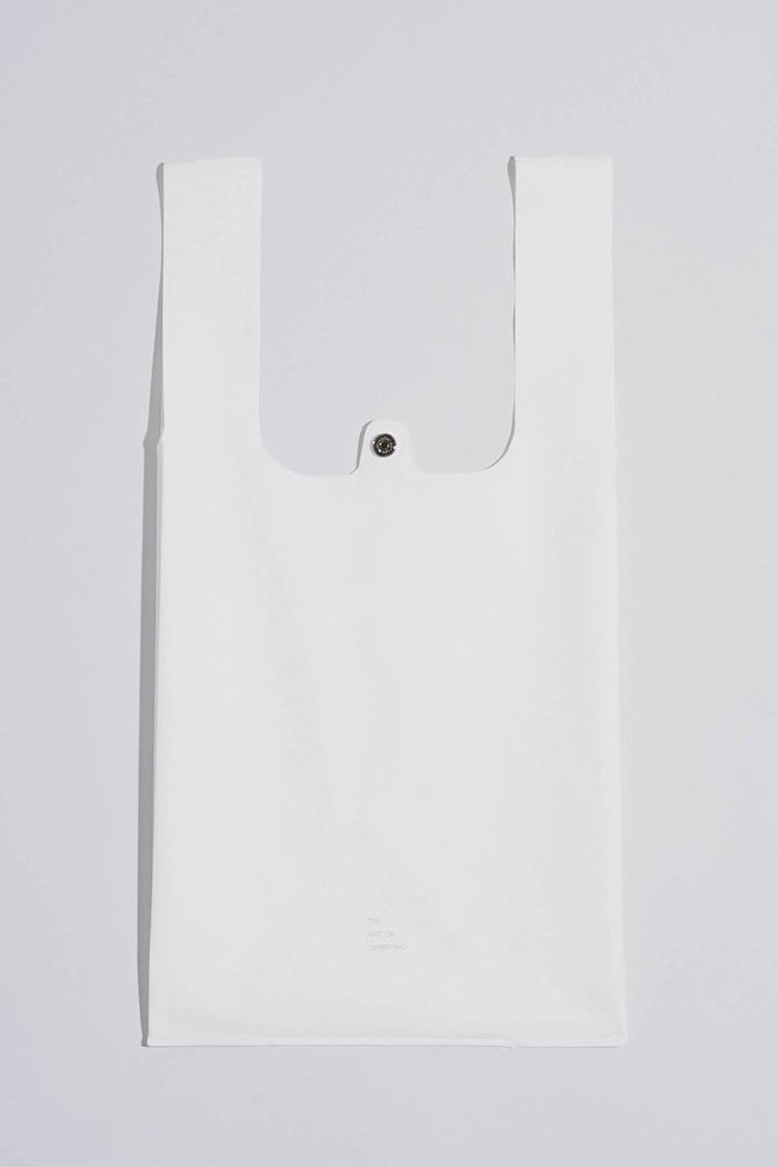 【ジ アートオブキャリング/THE ART OF CARRYING】のPAPER MARKET トートバッグ インテリア・キッズ・メンズ・レディースファッション・服の通販 founy(ファニー) https://founy.com/ ファッション Fashion レディースファッション Fashion for Women バッグ Bags 2026年 2026 ユニセックス Unisex, Genderless なめらか Smooth, Silky Texture フォルム Silhouette, Form 夏 Summer 春 Spring S/S・春夏 SS, Spring/Summer, Warm Season 軽量 Lightweight, Ultra Light |ID: prp329100004862943 ipo3291000000036147366