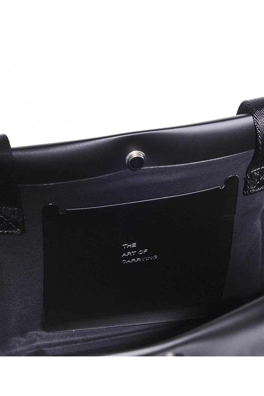 【ジ アートオブキャリング/THE ART OF CARRYING】のPAPER PAD M ショルダーバッグ 人気、トレンドファッション・服の通販 founy(ファニー) 　ファッション　Fashion　レディースファッション　Fashion for Women　バッグ　Bags　2026年　2026　ユニセックス　Unisex, Genderless　なめらか　Smooth, Silky Texture　クッション　Cushion, Throw Pillow　フォルム　Silhouette, Form　夏　Summer　春　Spring　S/S・春夏　SS, Spring/Summer, Warm Season　軽量　Lightweight, Ultra Light　other-5|ID: prp329100004862944 ipo3291000000036147390