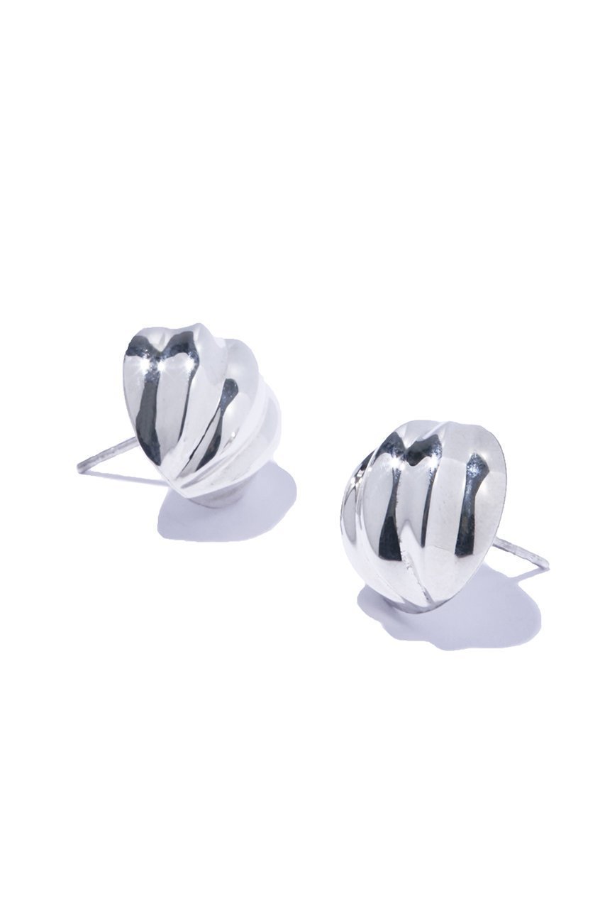 【イリスフォーセブン/IRIS 47】のconchiglie ピアス 人気、トレンドファッション・服の通販 founy(ファニー) 　ファッション　Fashion　レディースファッション　Fashion for Women　ジュエリー　Jewelry　ファッションリング　Fashion Rings　イヤリング・フープ・ドロップタイプ　Hoop, Drop & Clip Earrings　2026年　2026　なめらか　Smooth, Silky Texture　イヤリング　Earrings　カットソー　Cut and Sewn Top　シルバー　Silver, Metallic Silver　ベーシック　Basic, Essential　モチーフ　Motif, Design Theme　夏　Summer　春　Spring　S/S・春夏　SS, Spring/Summer, Warm Season　other-3|ID: prp329100004864024 ipo3291000000036190011