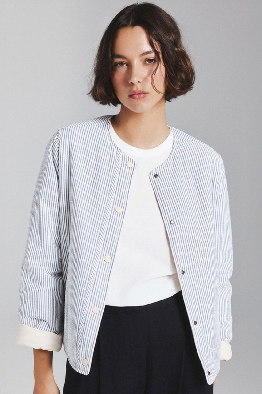【エコアルフ/ECOALF】のGABI リバーシブル ジャケット / GABI JACKET WOMAN 人気、トレンドファッション・服の通販 founy(ファニー) 　ファッション　Fashion　レディースファッション　Fashion for Women　アウター　Coat / Outerwear Collection　レディースジャケット・軽アウター　Jackets　ブルゾンジャケット・スポーティアウター　Blouson Jackets　なめらか　Smooth, Silky Texture　オーガニック　Organic Cotton　コンパクト　Compact, Small Size　ショート　Short, Short Length　ジャケット　Jacket, Outerwear　トレンド　Trend, Trending Now　ブルゾン　Blouson, Bomber Jacket　リバーシブル　Reversible, Two-Sided　リラックス　Relax, Relaxed Fit　軽量　Lightweight, Ultra Light　other-3|ID: prp329100004864123 ipo3291000000036744152