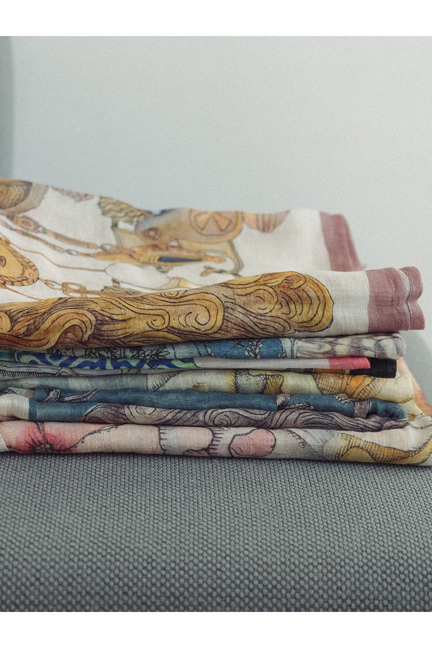 【その他のブランド/Other】のButterfly Atriumストール 120cmx120cm 人気、トレンドファッション・服の通販 founy(ファニー) 　ファッション　Fashion　レディースファッション　Fashion for Women　ストール　Soft & Warm Scarves　マフラー・スヌード / 冬小物の定番　Scarves & Mufflers　ストール　Stole, Wrap　マフラー　Scarf, Muffler　モチーフ　Motif, Design Theme　新作・新入荷　New Arrivals / New In　other-2|ID: prp329100004864125 ipo3291000000036190835