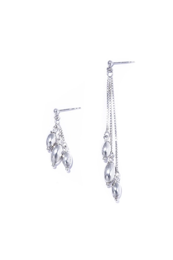 【クイップ クエイント/quip queint】のgerme asymmetry ピアス インテリア・キッズ・メンズ・レディースファッション・服の通販 founy(ファニー) https://founy.com/ ファッション Fashion レディースファッション Fashion for Women ジュエリー Jewelry ファッションリング Fashion Rings イヤリング・フープ・ドロップタイプ Hoop, Drop & Clip Earrings 2026年 2026 アシンメトリー Asymmetrical Style イヤリング Earrings シルバー Silver, Metallic Silver モノトーン Monotone, Black and White 夏 Summer 春 Spring S/S・春夏 SS, Spring/Summer, Warm Season |ID: prp329100004864959 ipo3291000000036210526