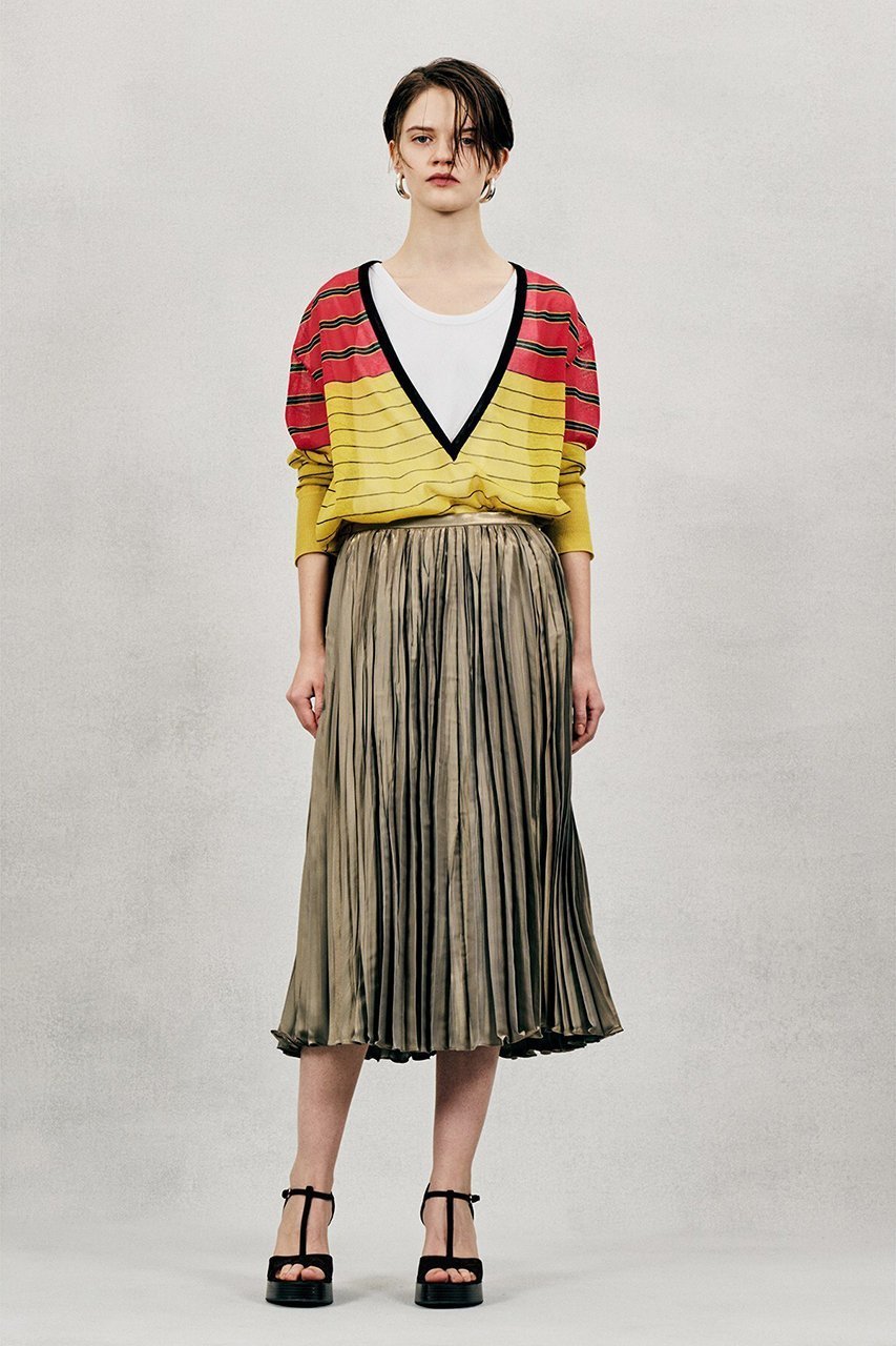 【オブリオ/AUBRIOT】のメタリックツイルプリーツスカート 人気、トレンドファッション・服の通販 founy(ファニー) 　ファッション　Fashion　レディースファッション　Fashion for Women　スカート　Skirts　プリーツスカート / 上品フェミニンスタイル　Pleated Skirts　ロングスカート　Long Skirts / Maxi & Midi Skirts　2026年　2026　イタリア　Italy　エレガント 上品　Elegant　ジャカード／ジャガード　Jacquard, Woven Pattern　プリーツ　Pleats, Pleated　メタル　Metal, Metal Parts　モダン　Modern, Contemporary　ラグジュアリー　Luxury, Elegant　ロング　Long, Long-Length　夏　Summer　春　Spring　S/S・春夏　SS, Spring/Summer, Warm Season　other-8|ID: prp329100004865144 ipo3291000000036211761