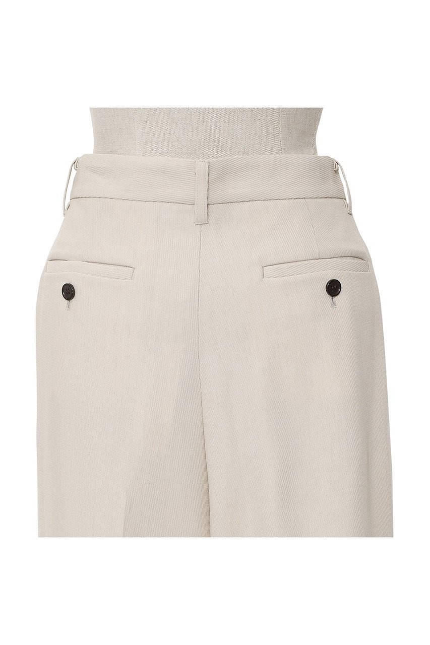 【オブリオ/AUBRIOT】のリッチドライトリコチンテーパードパンツ 人気、トレンドファッション・服の通販 founy(ファニー) 　ファッション　Fashion　レディースファッション　Fashion for Women　パンツ　Pants & Trousers　2026年　2026　とろみ　Fluid, Flowy Fabric　なめらか　Smooth, Silky Texture　イタリア　Italy　ドレープ　Drape, Draping Fabric　フォルム　Silhouette, Form　プリーツ　Pleats, Pleated　ボトム　Bottoms, Lower Wear　ラグジュアリー　Luxury, Elegant　夏　Summer　春　Spring　S/S・春夏　SS, Spring/Summer, Warm Season　other-5|ID: prp329100004865148 ipo3291000000036211790