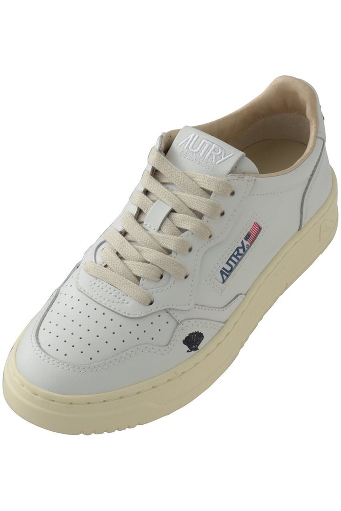 【オートリー/AUTRY】のMEDALIST LOW SHELL スニーカー インテリア・キッズ・メンズ・レディースファッション・服の通販 founy(ファニー) https://founy.com/ ファッション Fashion レディースファッション Fashion for Women スニーカー Sneakers, Trainers バランス Balance, Style Balance モダン Modern, Contemporary 新作・新入荷 New Arrivals / New In |ID: prp329100004865263 ipo3291000000036212620