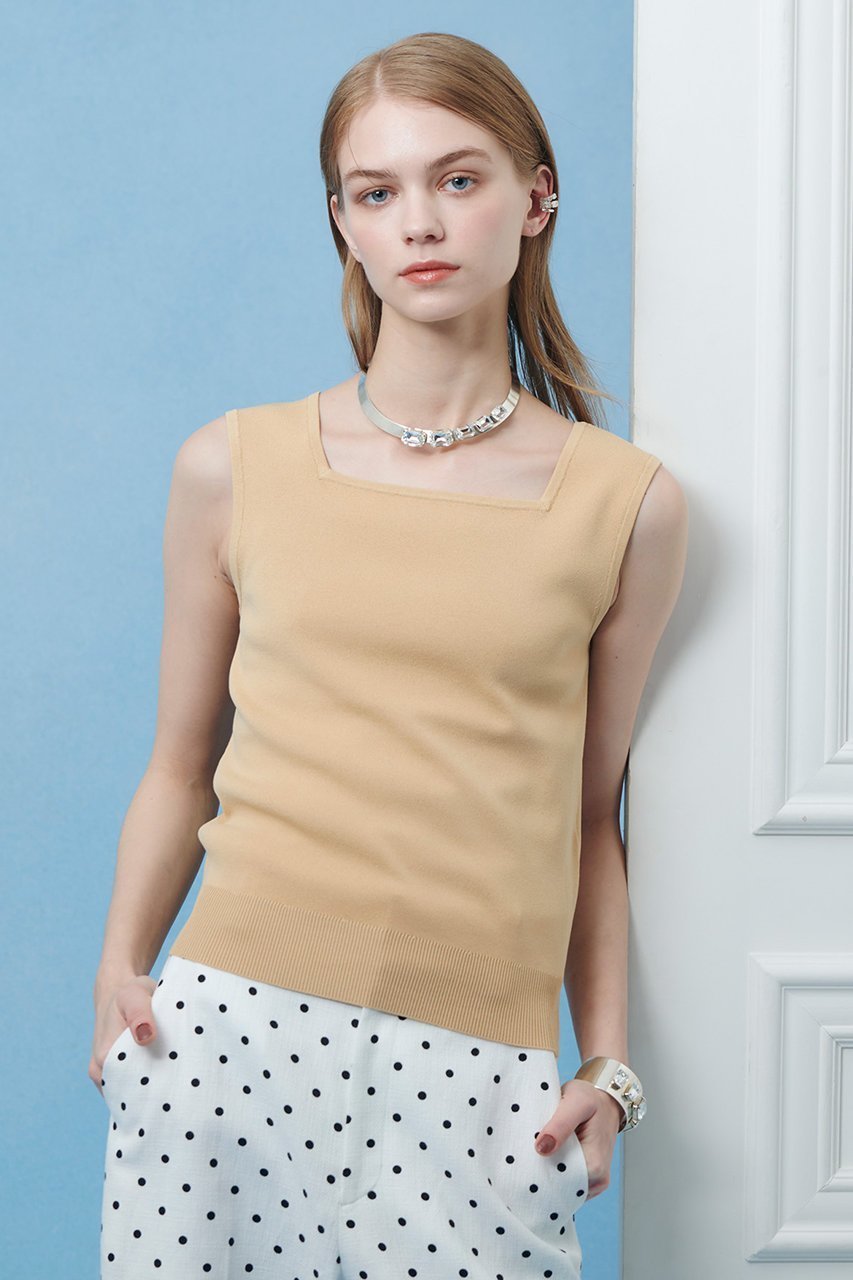 【アルアバイル/allureville】の【LOULOU WILLOUGHBY】スクエアタンク 人気、トレンドファッション・服の通販 founy(ファニー) 　ファッション　Fashion　レディースファッション　Fashion for Women　トップス・カットソー　Cut & Sew Tops　キャミソール&ノースリーブ　Camisoles & Sleeveless Tops　シャツ・ブラウス・オフィスカジュアル　Elegant Blouses & Button-Ups　ロングTシャツ・Tシャツ　Longline T-Shirts & Tees　カットソー・ベーシックTシャツ　Cut-and-Sewn Tops / Stretch Tees & Basics　2026年　2026　インナー　Innerwear　キャミソール　Camisole, Spaghetti Strap Top　ジャケット　Jacket, Outerwear　スクエア　Square, Square Shape　タンク　Tank Top, Sleeveless Top　デコルテ　Décolleté, Neckline　エレガント 上品　Elegant　夏　Summer　春　Spring　S/S・春夏　SS, Spring/Summer, Warm Season　other-8|ID: prp329100004865300 ipo3291000000036212907