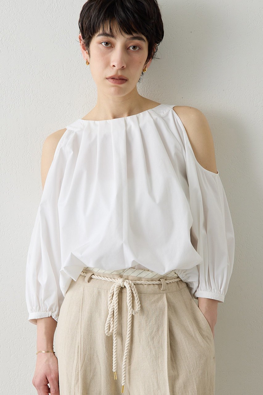 【ウィムガゼット/Whim Gazette】の【THE PAUSE】オープンショルダーブラウス インテリア・キッズ・メンズ・レディースファッション・服の通販 founy(ファニー) 　ファッション　Fashion　レディースファッション　Fashion for Women　トップス・カットソー　Cut & Sew Tops　シャツ・ブラウス・オフィスカジュアル　Elegant Blouses & Button-Ups　2026年　2026　おすすめ　Recommended / Our Picks　ギャザー　Gathered, Ruffled　スリーブ　Sleeve, Long Sleeve / Short Sleeve　タイプライター　Typewriter Fabric, Crisp Cotton　フォルム　Silhouette, Form　ロング　Long, Long-Length　夏　Summer　春　Spring　S/S・春夏　SS, Spring/Summer, Warm Season　オフホワイト|ID: prp329100004865306 ipo3291000000036212956
