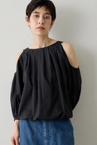 【ウィムガゼット/Whim Gazette】の【THE PAUSE】オープンショルダーブラウス 人気、トレンドファッション・服の通販 founy(ファニー) ファッション Fashion レディースファッション Fashion for Women トップス・カットソー Cut & Sew Tops シャツ・ブラウス・オフィスカジュアル Elegant Blouses & Button-Ups 2026年 2026 おすすめ Recommended / Our Picks ギャザー Gathered, Ruffled スリーブ Sleeve, Long Sleeve / Short Sleeve タイプライター Typewriter Fabric, Crisp Cotton フォルム Silhouette, Form ロング Long, Long-Length 夏 Summer 春 Spring S/S・春夏 SS, Spring/Summer, Warm Season thumbnail ブラック|ID: prp329100004865306 ipo3291000000036212959
