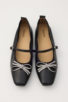【スタッカート/STACCATO】のクロスリボンメリージェーンフラット 人気、トレンドファッション・服の通販 founy(ファニー) ファッション Fashion レディースファッション Fashion for Women おすすめ Recommended / Our Picks インソール Shoe Insole シューズ Shoes, Footwear ストーン Stone, Gem-Like ダウン Down, Puffer バレエ Ballet, Ballet Style フラット Flat, Flat Shoes リボン Ribbon, Bow |ID:prp329100004865348