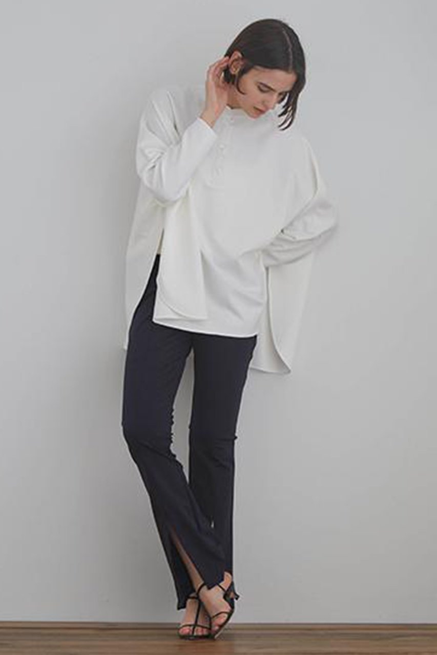 【ル フィル/LE PHIL】のヴィスポンチトップス 人気、トレンドファッション・服の通販 founy(ファニー) 　ファッション　Fashion　レディースファッション　Fashion for Women　トップス・カットソー　Cut & Sew Tops　シャツ・ブラウス・オフィスカジュアル　Elegant Blouses & Button-Ups　ロングTシャツ・Tシャツ　Longline T-Shirts & Tees　カットソー・ベーシックTシャツ　Cut-and-Sewn Tops / Stretch Tees & Basics　2026年　2026　エレガント 上品　Elegant　サテン　Satin, Glossy Fabric　スリーブ　Sleeve, Long Sleeve / Short Sleeve　パターン　Pattern, Design Print　ビッグ　Big, Oversized　ボトム　Bottoms, Lower Wear　ロング　Long, Long-Length　夏　Summer　春　Spring　S/S・春夏　SS, Spring/Summer, Warm Season　other-3|ID: prp329100004866268 ipo3291000000036232593