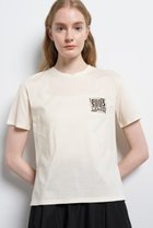 【ランバン オン ブルー/LANVIN en Bleu】のワンポイントスクエアロゴTシャツ ベージュ|ID: prp329100004872625 ipo3291000000036342783