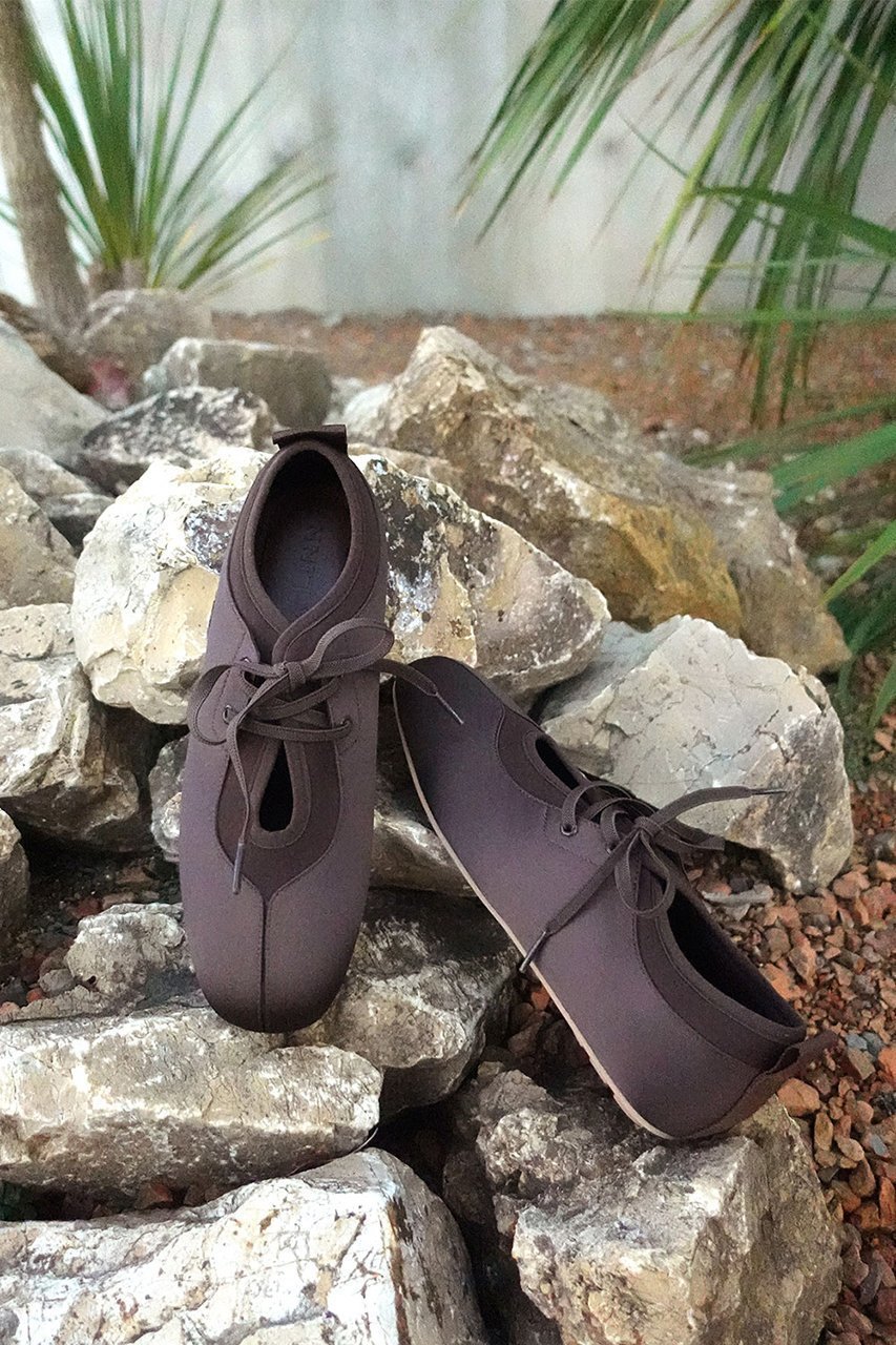 【ダニエラ アンド ジェマ/Daniella & GEMMA】のバレエスニーカー 人気、トレンドファッション・服の通販 founy(ファニー) 　ファッション　Fashion　レディースファッション　Fashion for Women　クッション　Cushion, Throw Pillow　サテン　Satin, Glossy Fabric　シューズ　Shoes, Footwear　スニーカー　Sneakers, Trainers　スーツ　Suit, Formalwear　バレエ　Ballet, Ballet Style　レース　Lace, Lace Fabric　夏　Summer　新作・新入荷　New Arrivals / New In　春　Spring　S/S・春夏　SS, Spring/Summer, Warm Season　other-2|ID: prp329100004872664 ipo3291000000036343088