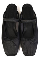 【ダニエラ アンド ジェマ/Daniella & GEMMA】のサテンバレエミュール 人気、トレンドファッション・服の通販 founy(ファニー) ファッション Fashion レディースファッション Fashion for Women クッション Cushion, Throw Pillow サテン Satin, Glossy Fabric サンダル Sandals, Summer Shoes シューズ Shoes, Footwear ソックス Socks, Hosiery バレエ Ballet, Ballet Style ミュール Mule, Backless Shoes エレガント 上品 Elegant 新作・新入荷 New Arrivals / New In thumbnail ブラックサテン|ID: prp329100004872665 ipo3291000000036343094