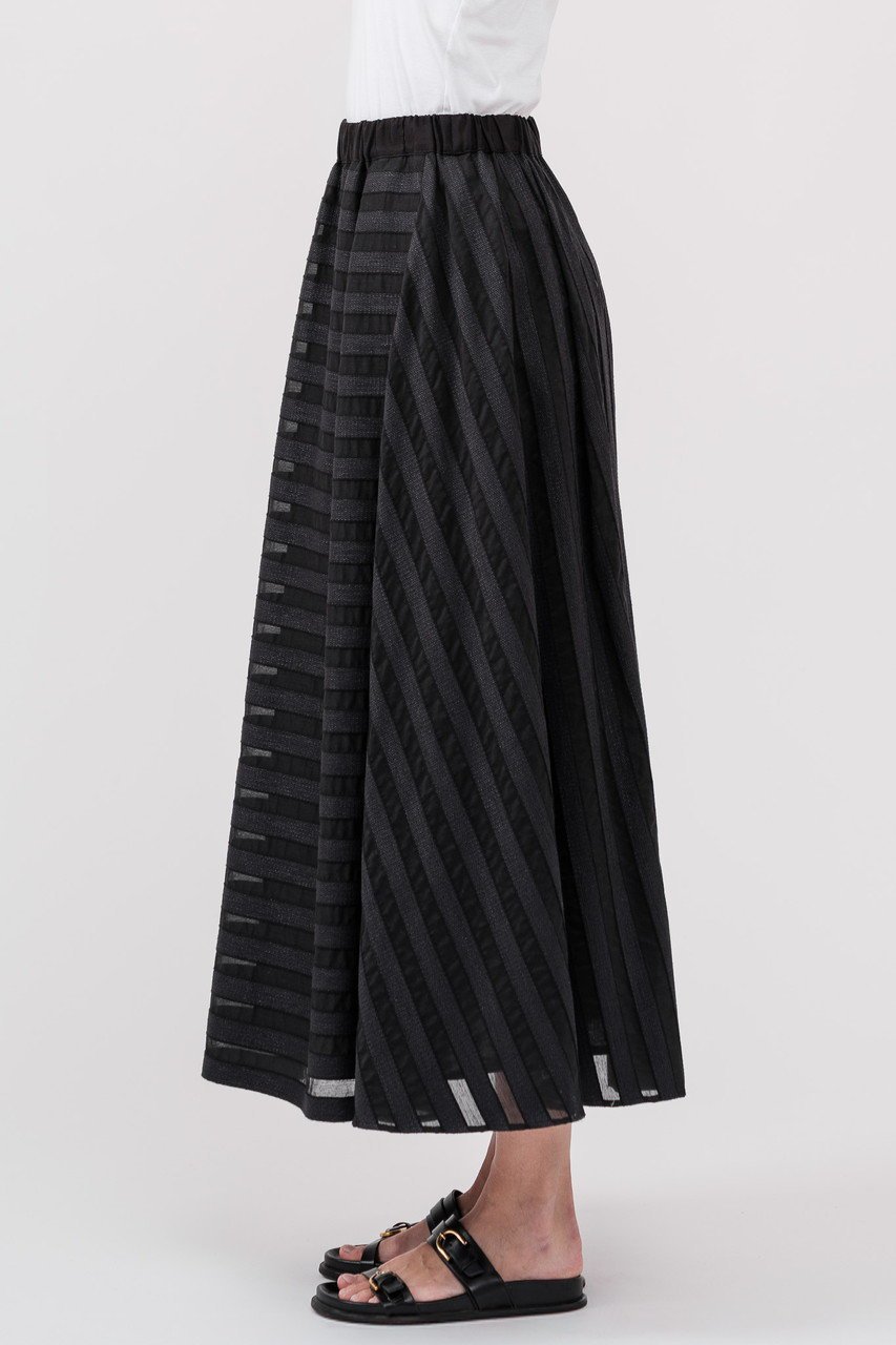 【ドメル/DOMELLE】のシアー ストライプ スカート 大人の最旬トレンドファッション＆コーディネート founy(ファウニー) 　ファッション　Fashion　レディースファッション　Fashion for Women　スカート　Skirts　ロングスカート　Long Skirts / Maxi & Midi Skirts　カッティング　Cutting Detail　ギャザー　Gathered, Ruffled　サマー　Summer, Summer Style　シアー　Sheer, See-Through　シンプル　Simple, Minimal　ストライプ　Stripe, Striped Pattern　ロング　Long, Long-Length　other-7|ID: prp329100004872729 ipo3291000000037238027