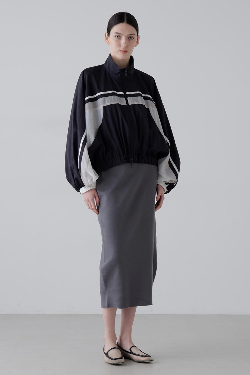 【アドーア/ADORE】のエアーナイロンブルゾン 人気、トレンドファッション・服の通販 founy(ファニー) ファッション Fashion レディースファッション Fashion for Women アウター Coat / Outerwear Collection レディースジャケット・軽アウター Jackets ブルゾンジャケット・スポーティアウター Blouson Jackets エアリー Airy Texture ジャケット Jacket, Outerwear スリーブ Sleeve, Long Sleeve / Short Sleeve タフタ Taffeta, Structured Fabric ブルゾン Blouson, Bomber Jacket 夏 Summer 新作・新入荷 New Arrivals / New In 春 Spring S/S・春夏 SS, Spring/Summer, Warm Season other-3|ID: prp329100004872837 ipo3291000000036344834