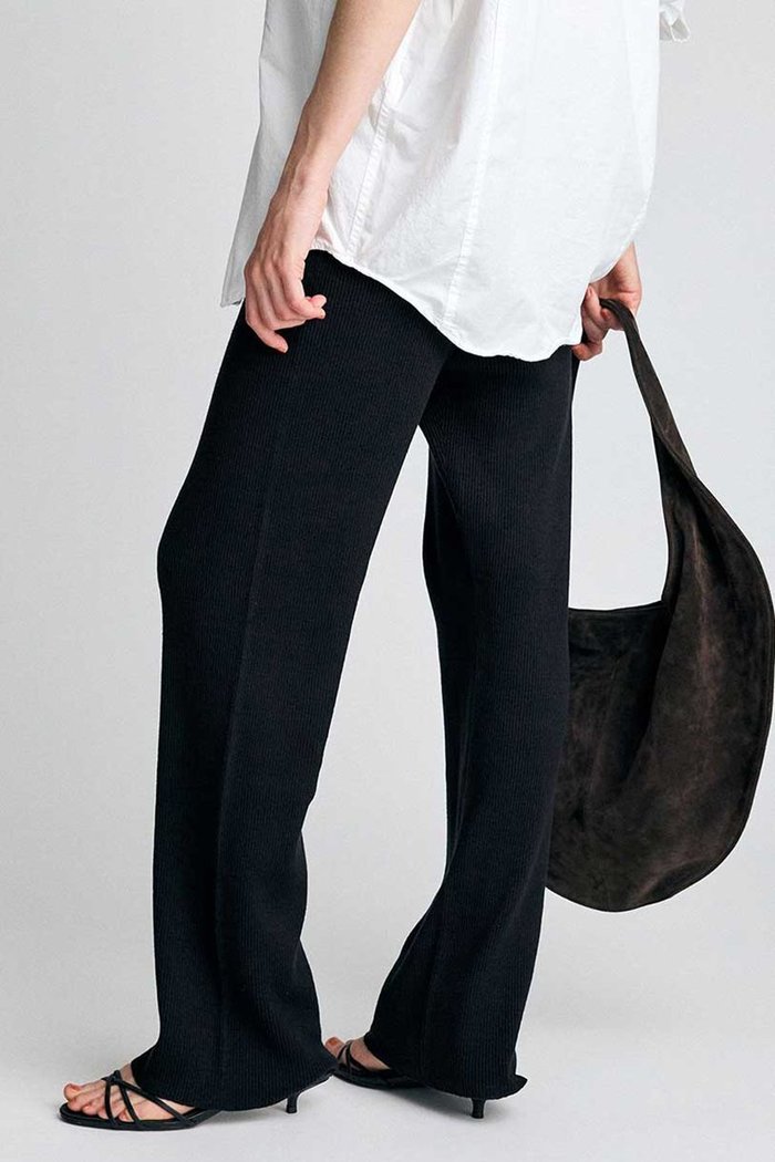 【ブリル/BRILL】のニットリブパンツ インテリア・キッズ・メンズ・レディースファッション・服の通販 founy(ファウニー) https://founy.com/ ファッション Fashion レディースファッション Fashion for Women パンツ Pants & Trousers おすすめ Recommended / Our Picks イタリア Italy シルク Silk, 100% Silk セットアップ Set-Up, Coordinated Outfit リネン Linen, Linen Fabric リラックス Relax, Relaxed Fit 新作・新入荷 New Arrivals / New In |ID: prp329100004872871 ipo3291000000037357936