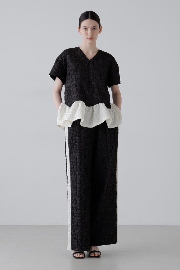 【アドーア/ADORE】のブロックジャガードパンツ インテリア・キッズ・メンズ・レディースファッション・服の通販 founy(ファニー) https://founy.com/ ファッション Fashion レディースファッション Fashion for Women パンツ Pants & Trousers コンパクト Compact, Small Size ジャカード／ジャガード Jacquard, Woven Pattern セットアップ Set-Up, Coordinated Outfit ブロック Block, Solid Block Pattern ワイド Wide, Wide Fit |ID: prp329100004872873 ipo3291000000036345146