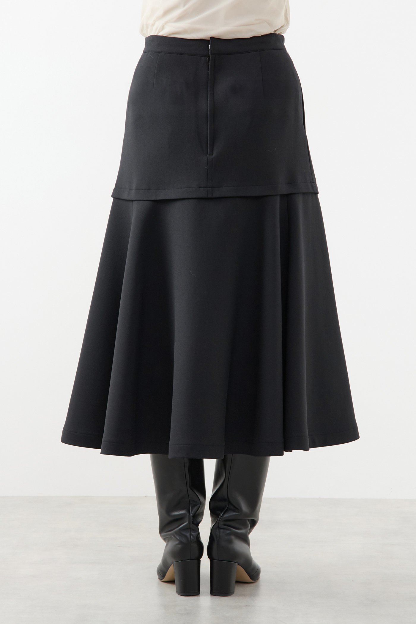 【マルティニーク/martinique】のフォルムフレアスカート(セットアップ可) 人気、トレンドファッション・服の通販 founy(ファニー) 　ファッション　Fashion　レディースファッション　Fashion for Women　セットアップ　Matching Sets　スカート・ミニ/ミディ/マキシ　Skirts / Mini, Midi & Maxi Skirts　スカート　Skirts　Aライン・フレアスカート　A-Line & Flared Skirts　ロングスカート　Long Skirts / Maxi & Midi Skirts　おすすめ　Recommended / Our Picks　シンプル　Simple, Minimal　セットアップ　Set-Up, Coordinated Outfit　バランス　Balance, Style Balance　フォルム　Silhouette, Form　フレア　Flare, Flared　ロング　Long, Long-Length　other-7|ID: prp329100004872983 ipo3291000000036893997