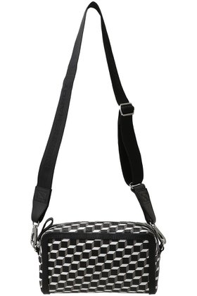 【ピエール アルディ/PIERRE HARDY】のCUBE BOX カメラバッグ 人気、トレンドファッション・服の通販 founy(ファニー) ファッション Fashion レディースファッション Fashion for Women バッグ Bags ユニセックス Unisex, Genderless カメラ Camera Accessories コンパクト Compact, Small Size ショルダー Shoulder, Shoulder Strap フォルム Silhouette, Form ボックス Boxy, Box Shape ポシェット Pochette, Mini Bag ロング Long, Long-Length |ID:prp329100004873069
