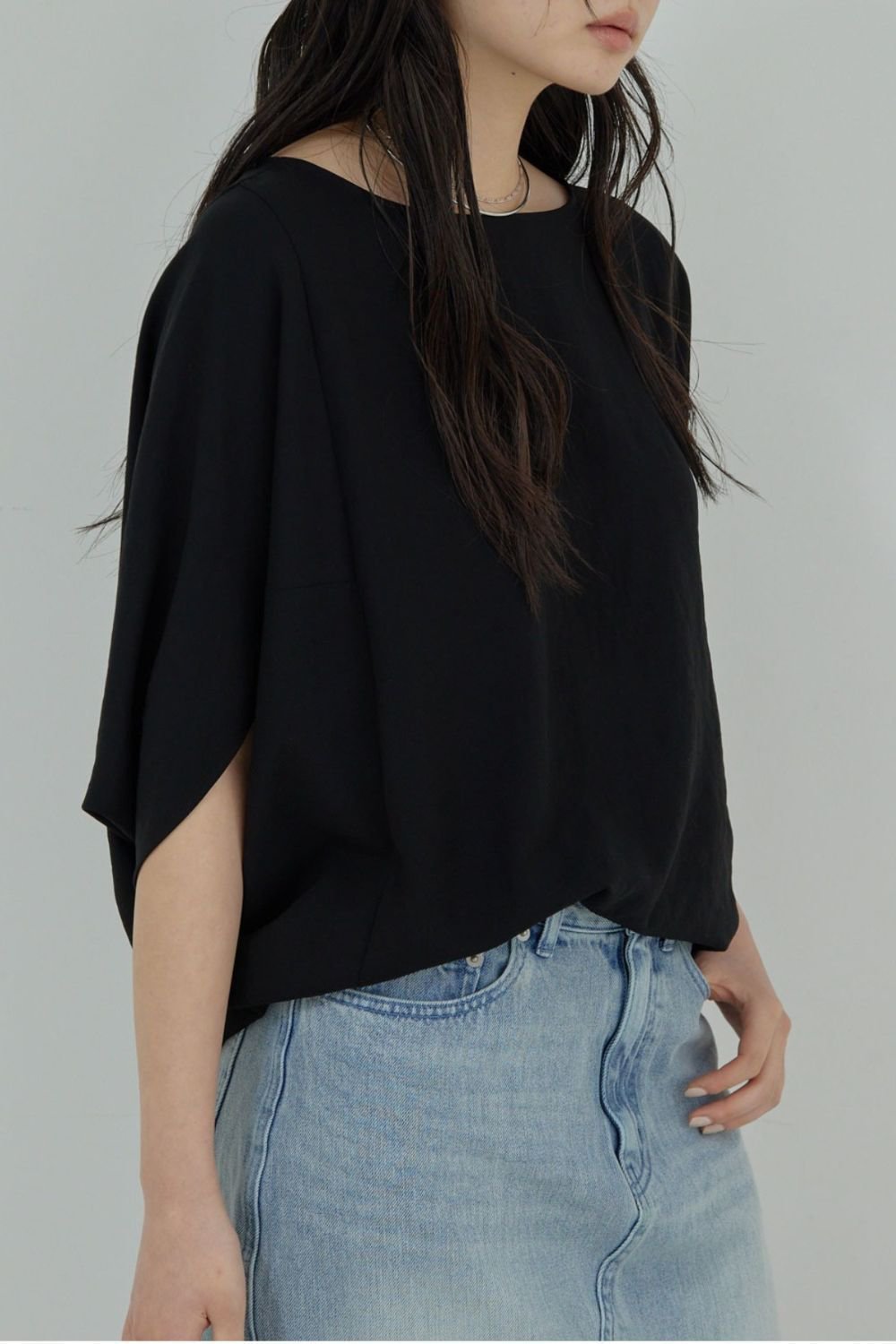 【ガリャルダガランテ/GALLARDAGALANTE】のドルマンジャージープルオーバー インテリア・キッズ・メンズ・レディースファッション・服の通販 founy(ファニー) 　ファッション　Fashion　レディースファッション　Fashion for Women　トップス・カットソー　Cut & Sew Tops　シャツ・ブラウス・オフィスカジュアル　Elegant Blouses & Button-Ups　ロングTシャツ・Tシャツ　Longline T-Shirts & Tees　カジュアルプルオーバー・ニットトップス　Pullovers & Knit Tops / Casual Pullovers　カットソー・ベーシックTシャツ　Cut-and-Sewn Tops / Stretch Tees & Basics　ショート　Short, Short Length　スリーブ　Sleeve, Long Sleeve / Short Sleeve　バランス　Balance, Style Balance　エレガント 上品　Elegant　再入荷　Restock / Back in Stock　ブラック|ID: prp329100004873104 ipo3291000000036346973