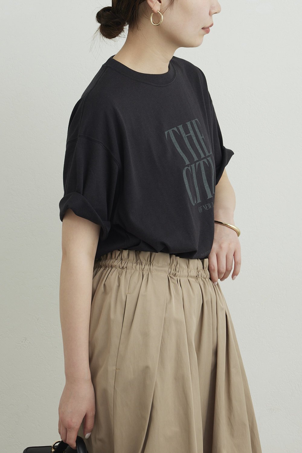 【ガリャルダガランテ/GALLARDAGALANTE】の【GOOD ROCK SPEED】別注 THE CITY ロゴTee 人気、トレンドファッション・服の通販 founy(ファニー) ファッション Fashion レディースファッション Fashion for Women トップス・カットソー Cut & Sew Tops シャツ・ブラウス・オフィスカジュアル Elegant Blouses & Button-Ups ロングTシャツ・Tシャツ Longline T-Shirts & Tees カットソー・ベーシックTシャツ Cut-and-Sewn Tops / Stretch Tees & Basics エレガント 上品 Elegant ショート Short, Short Length スタイリッシュ Stylish, Fashionable スリーブ Sleeve, Long Sleeve / Short Sleeve モダン Modern, Contemporary 別注 Limited Edition, Custom Order 新作・新入荷 New Arrivals / New In other-6|ID: prp329100004873159 ipo3291000000036347526